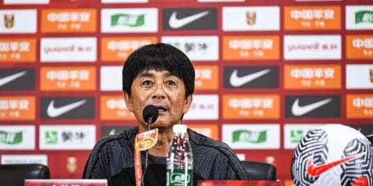 2-0，3-1！亚洲杯疯狂一夜！日本晋级卡塔尔出局，国足出线创历史